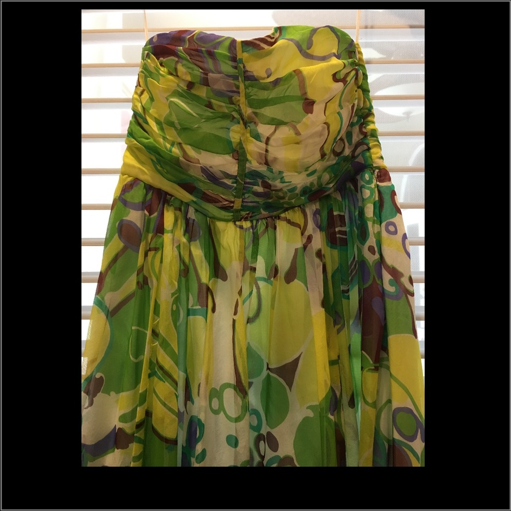 Dress - Picture 3 of 6