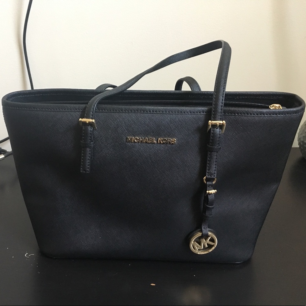 Jet Set Travel Saffiano Leather Small Tote