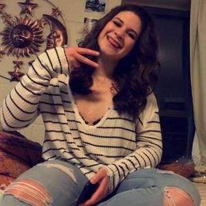 Meet your Posher, Olivia