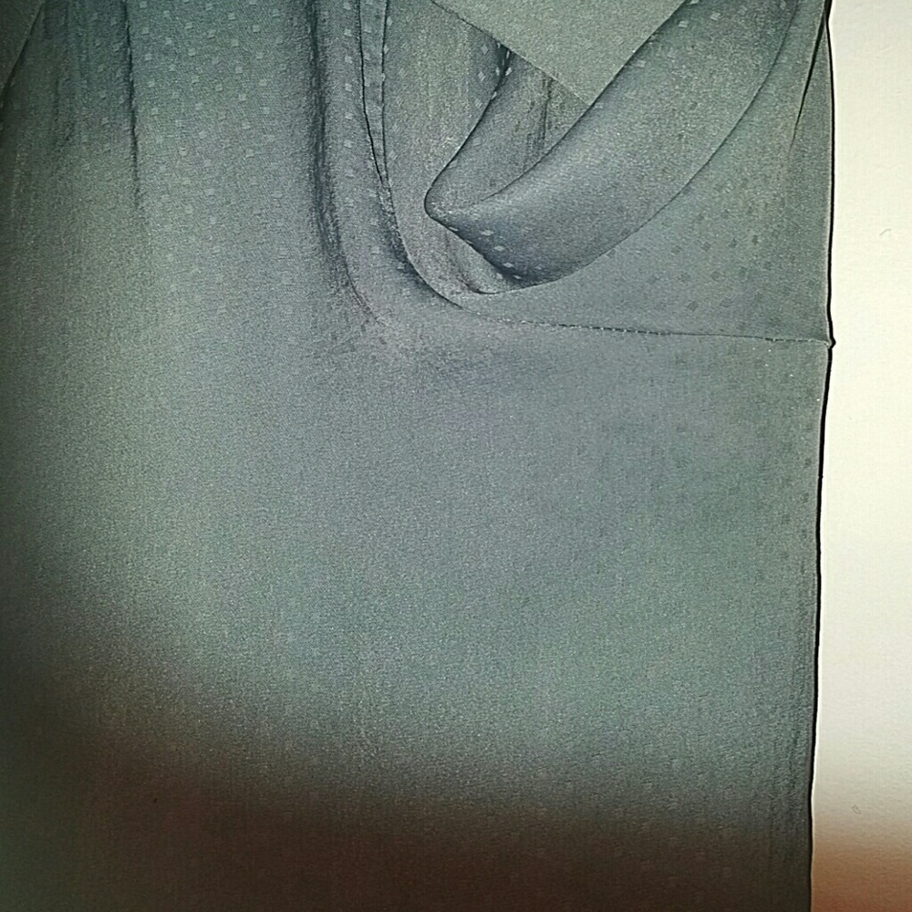 Ladies HM button down - Picture 4 of 4