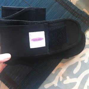 Gabrialla maternity support belt, size medium