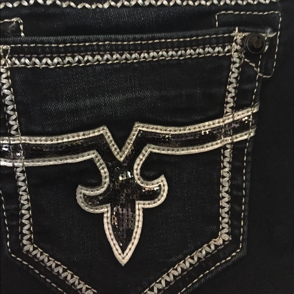 Rock Revivals 31/32 Easy Boot!! Only wore twice 🕊