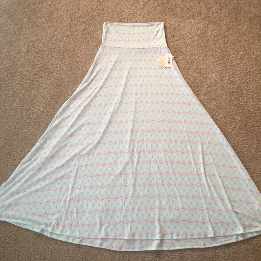 NWT Lularoe Maxi XXS