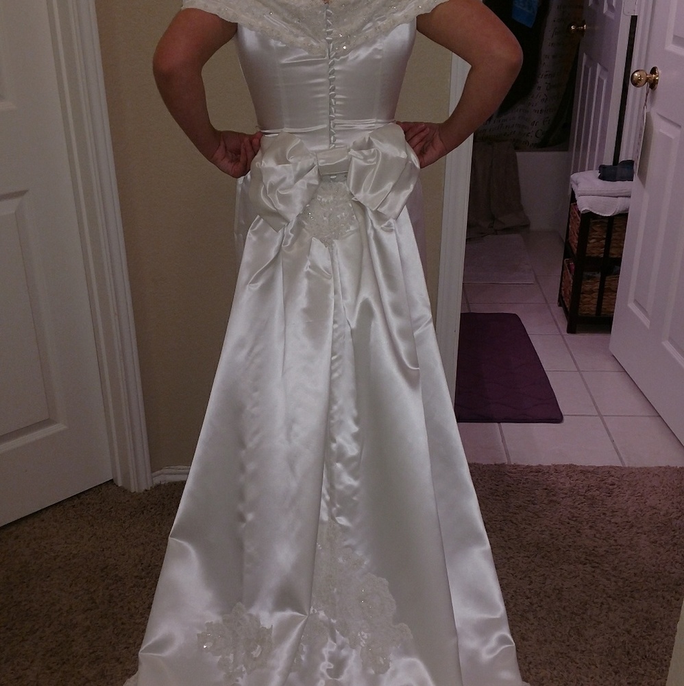 Wedding dress
