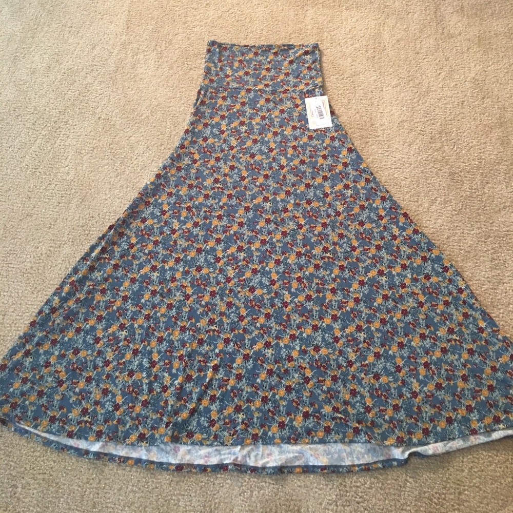 NWT Lularoe Maxi XXS