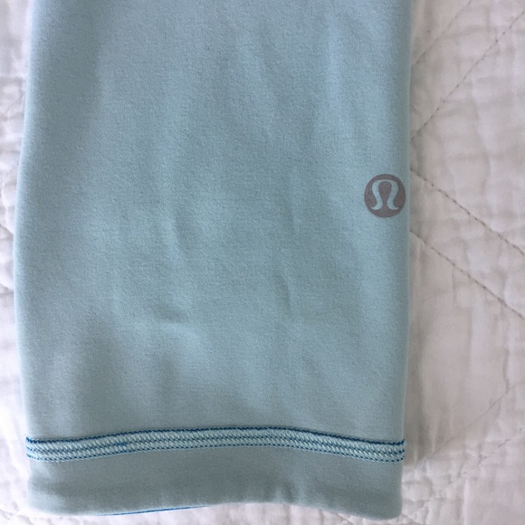 Lululemon Reversible Wunder Under Crops - Blue - Picture 4 of 6