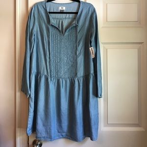 Old Navy dress size L.  NWTs