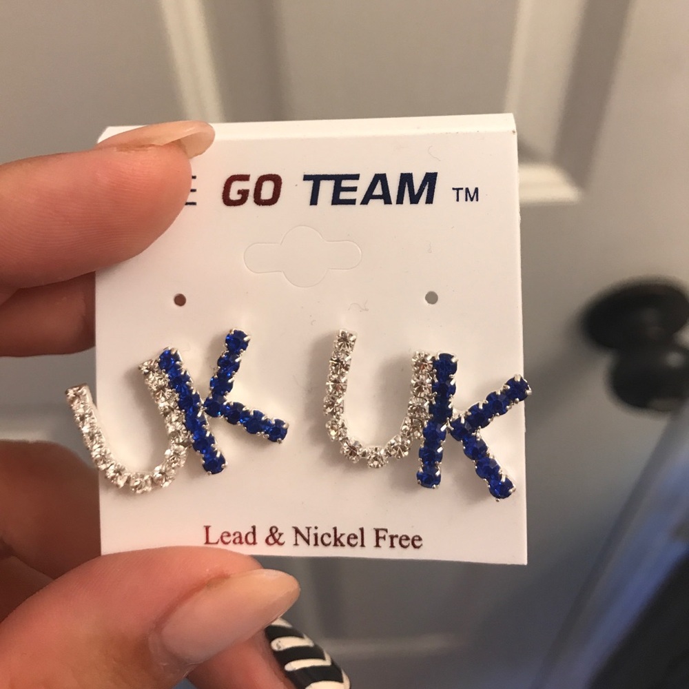 Kentucky Ear rings
