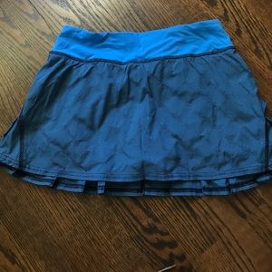 Lululemon 4regular blue skirt
