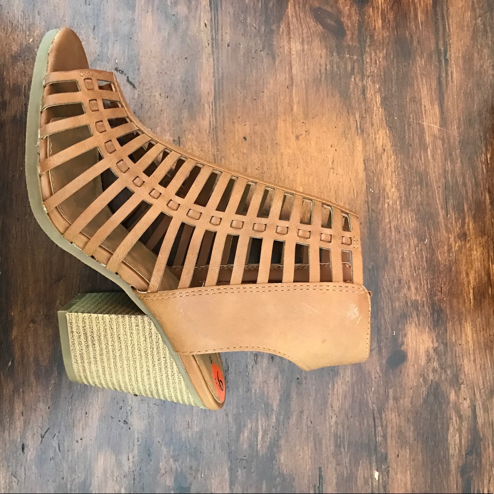 NWT Rampage Sandals - Picture 5 of 7
