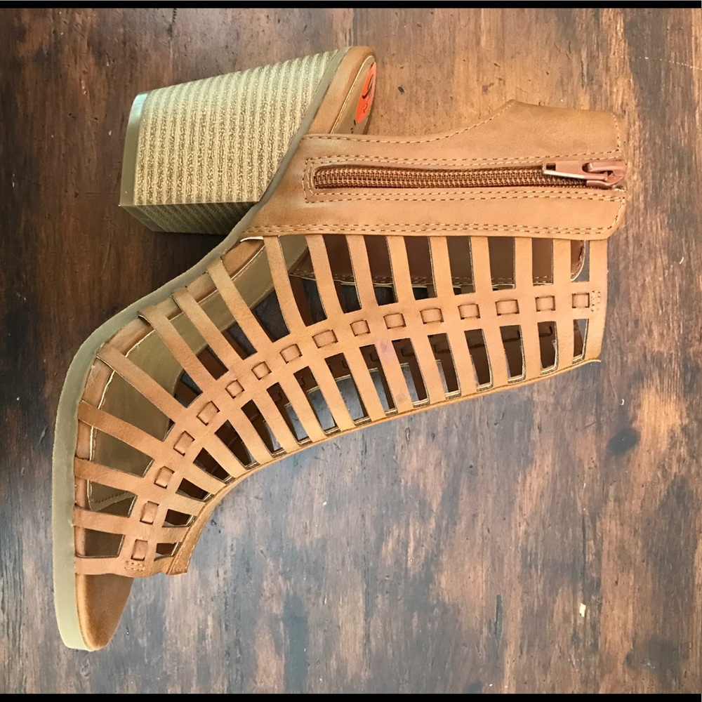 NWT Rampage Sandals - Picture 6 of 7