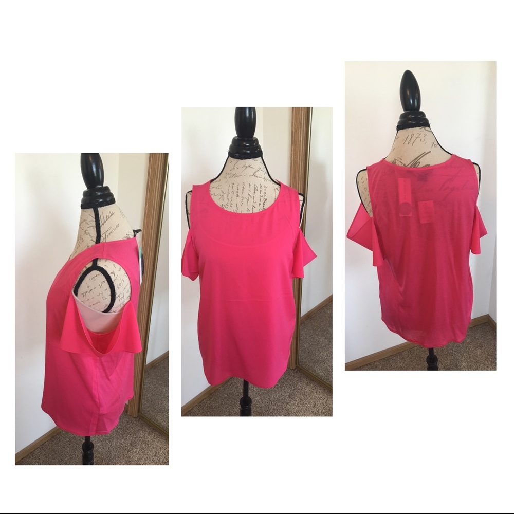 ❌No Longer Available❌New Cold Shoulder Top