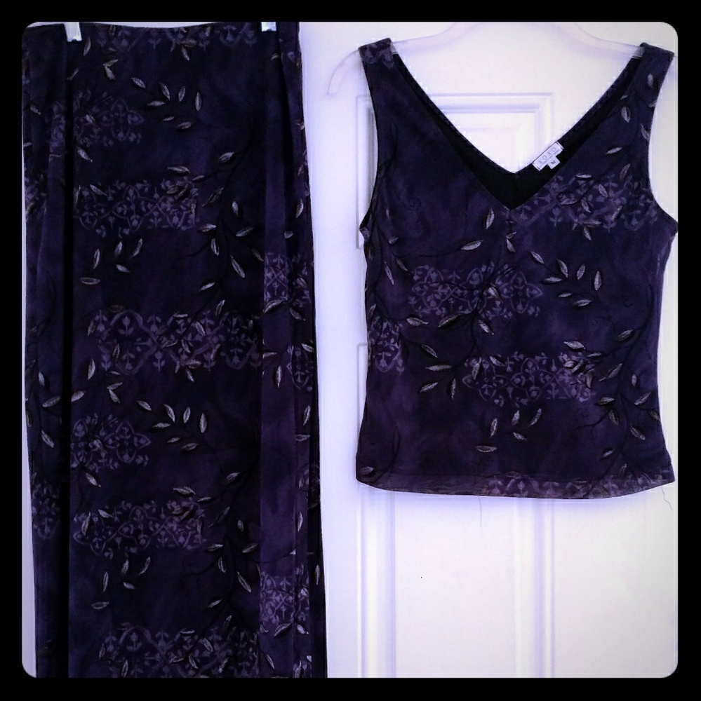 XOXO DEEP Purple Spring/Summer skirt and top