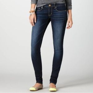 American Eagle Dark Wash Skinny Jeans Size 2