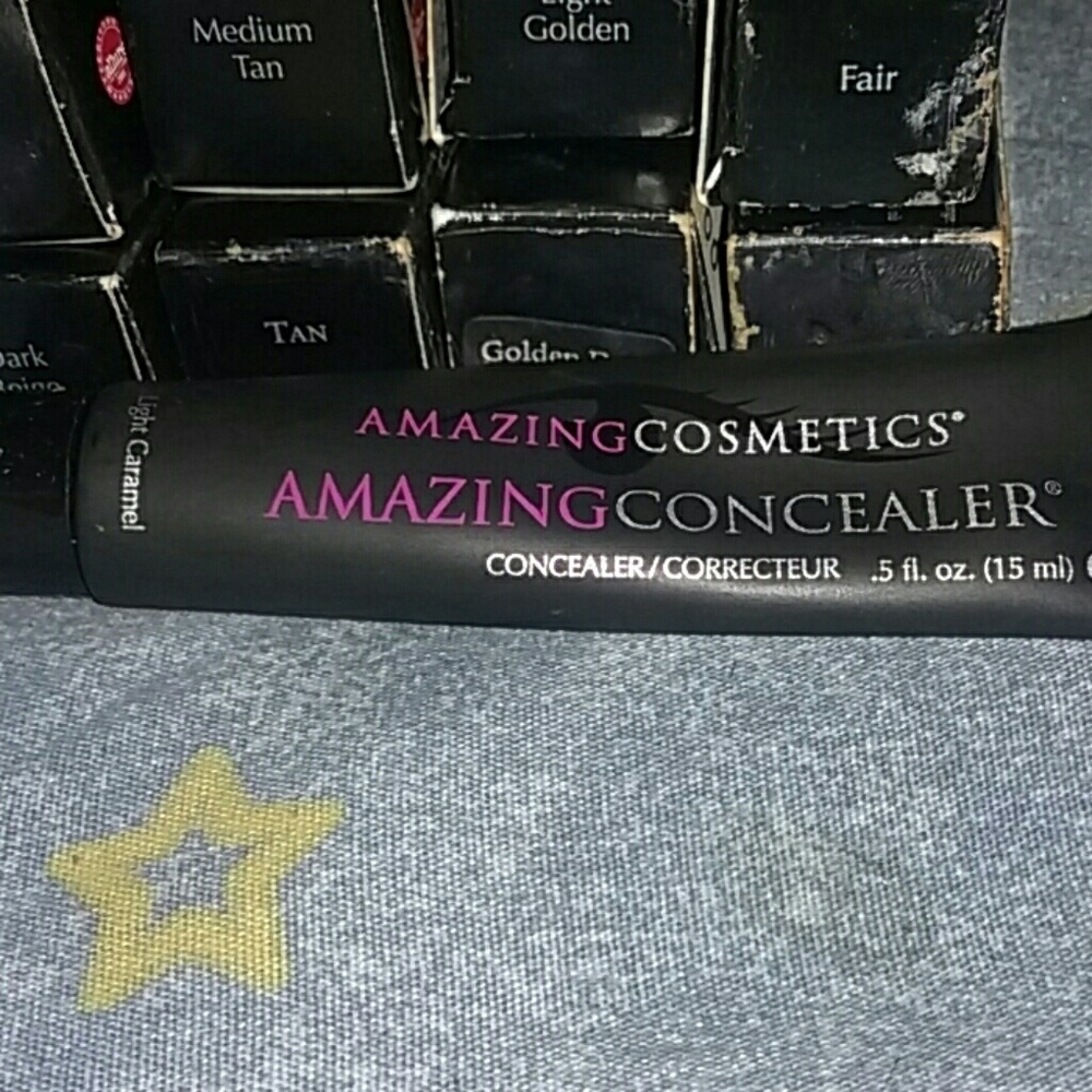 New amazing cosmetics concealer