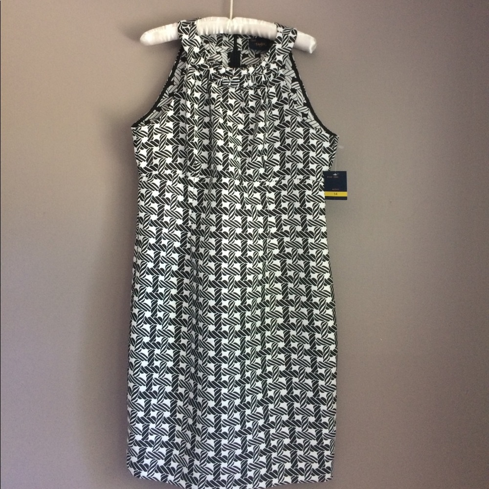 Black and white dress by just Taylor, size 14