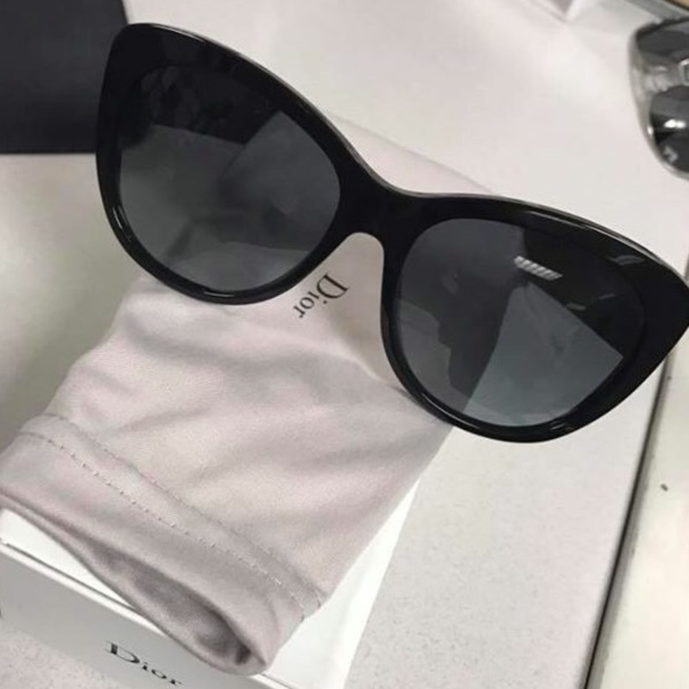 Dior Sunglasses - Picture 2 of 3