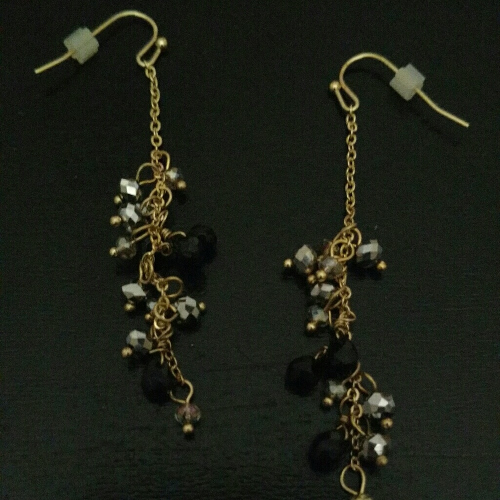 Dangle earrings