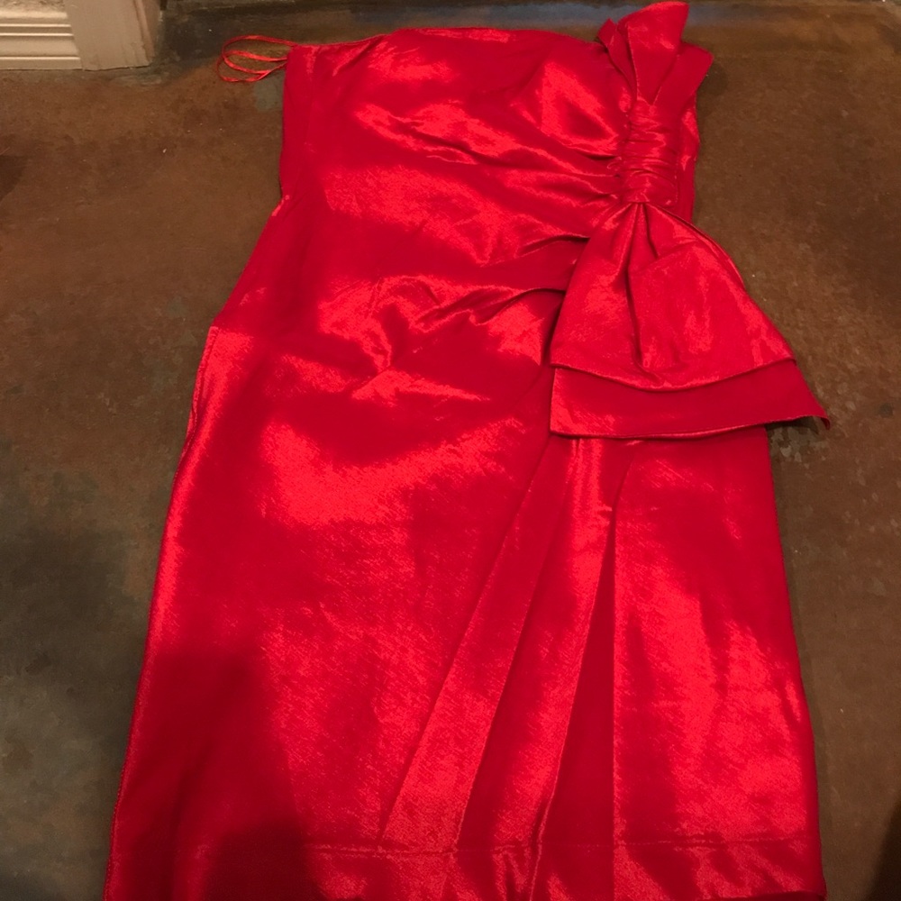 Strapless evening red dress