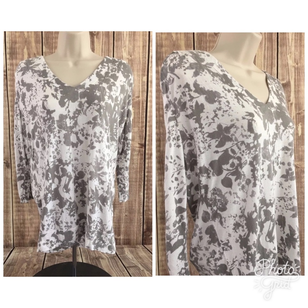 Anthropologie 9-H15 STCL Gray White Floral BackTie