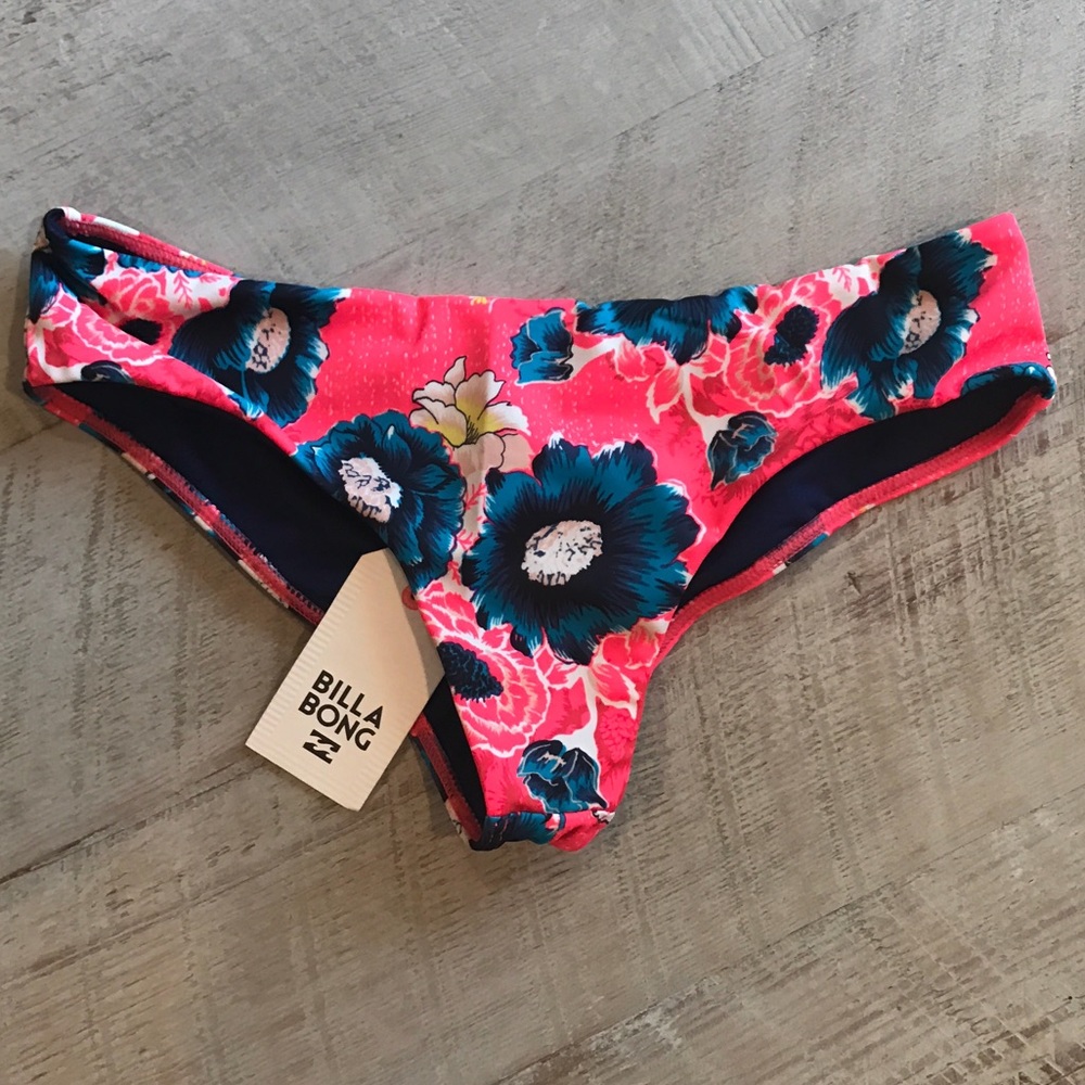 NWT billabong swim bottoms