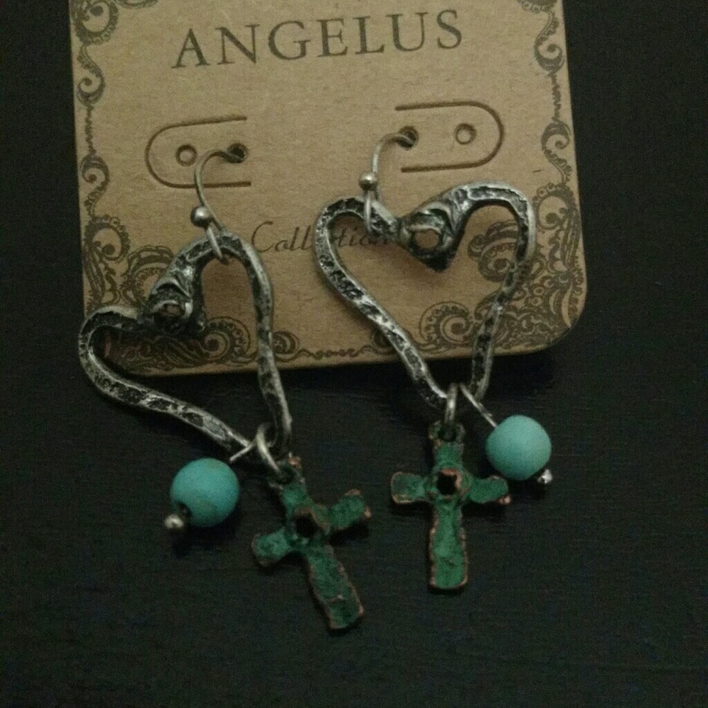 Dangle earrings