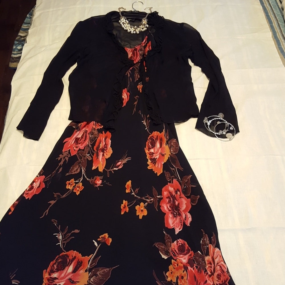 Elegant dress with jacket