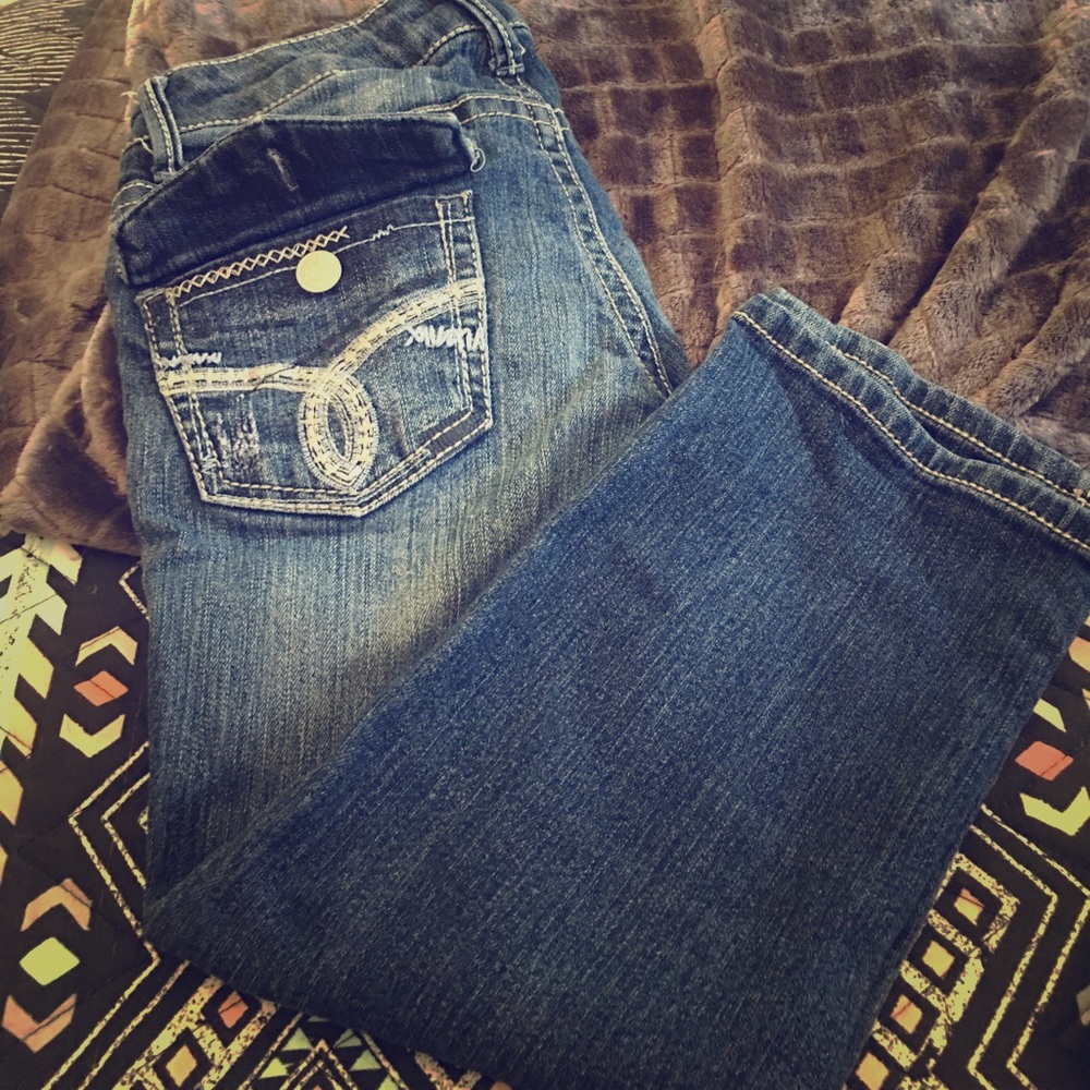 Juniors size 3 pairs blues Capri jeans
