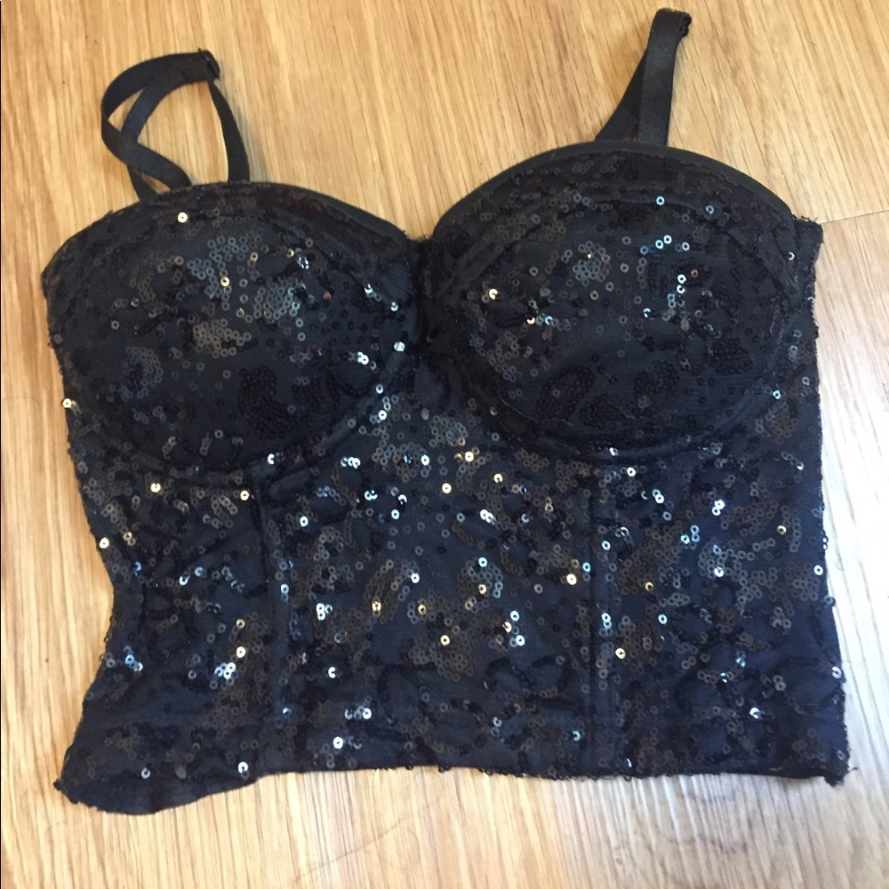 Black shimmer crop top