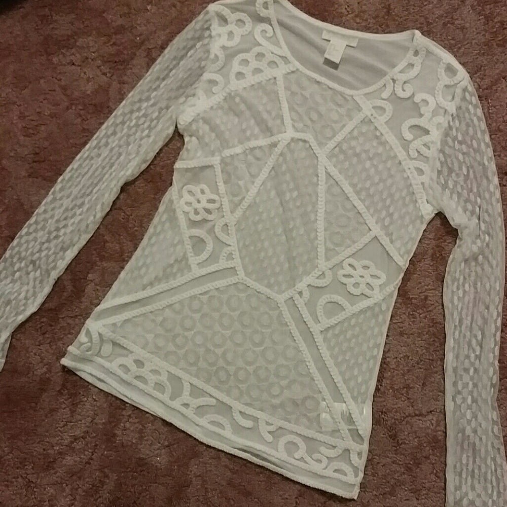 H&M White Embossed Sheer Mesh Top Size M