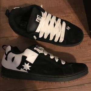 DC Shoes Men's Size 14