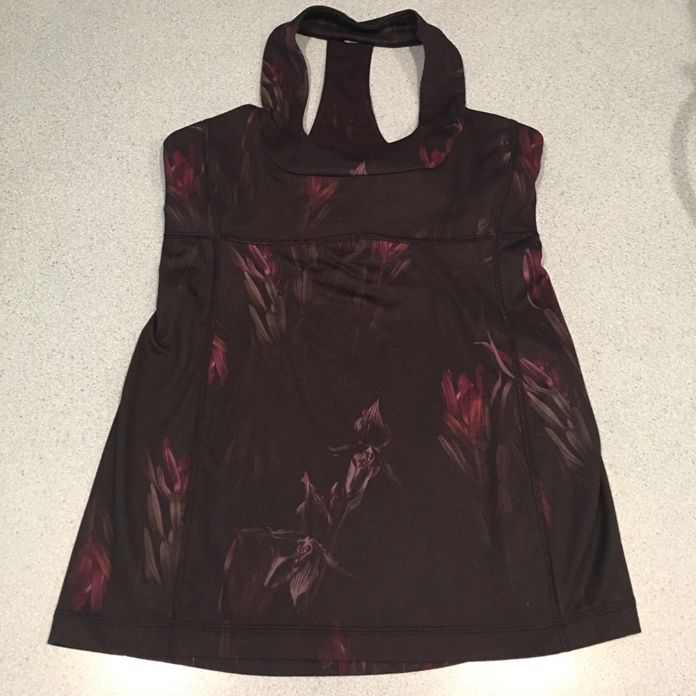 🍋 lululemon midnight Iris scoop neck size 10