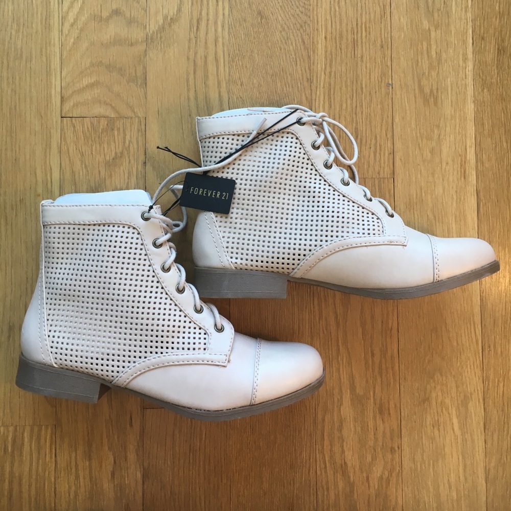 Sandshell booties