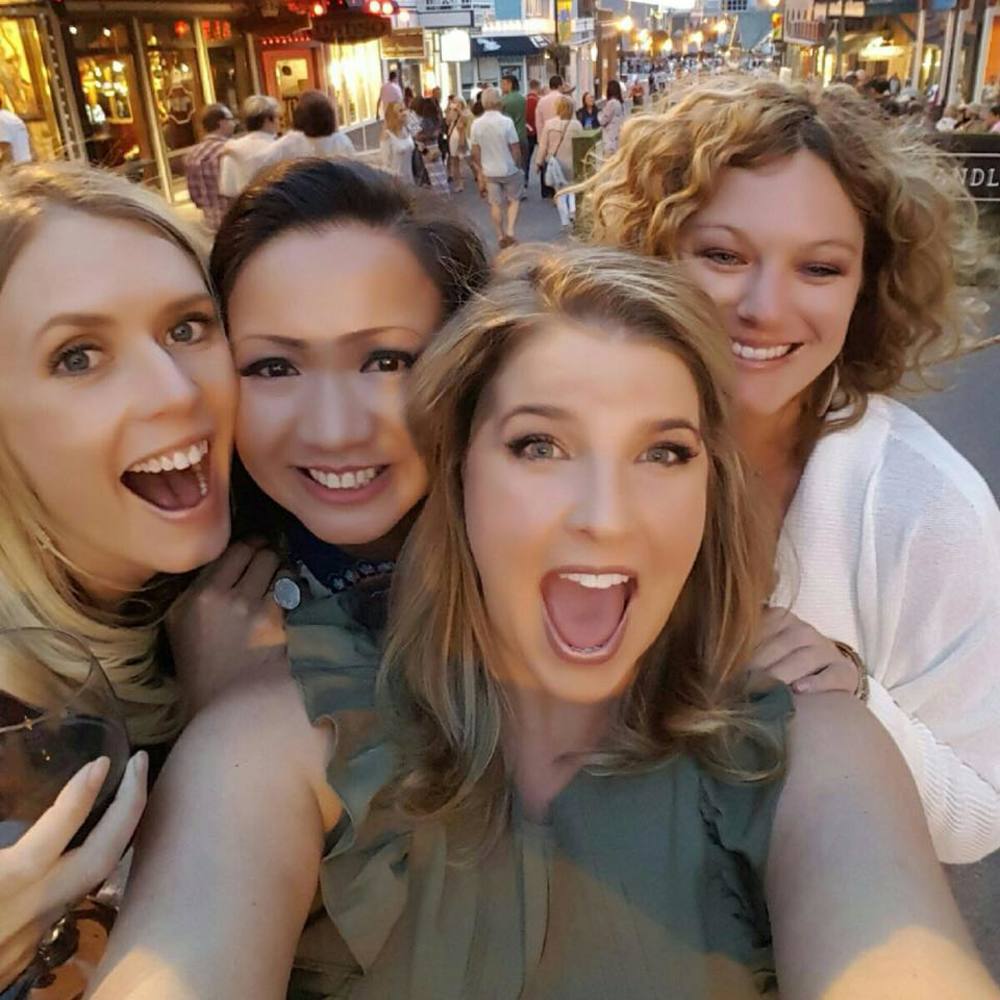 Meet your Posher, Lindsey