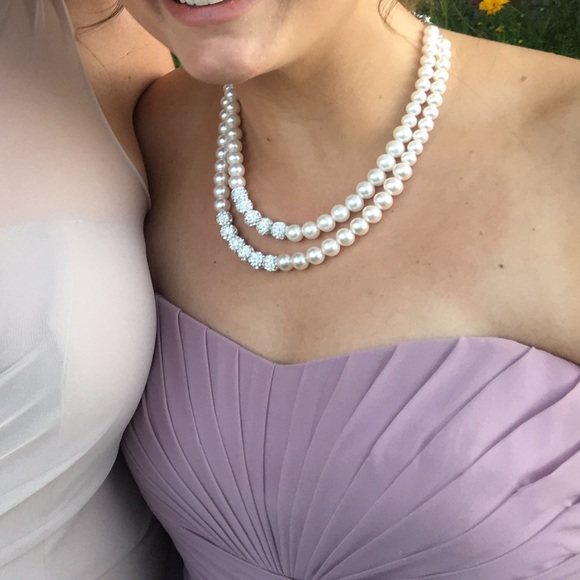 Faux pearl necklace - Picture 2 of 2