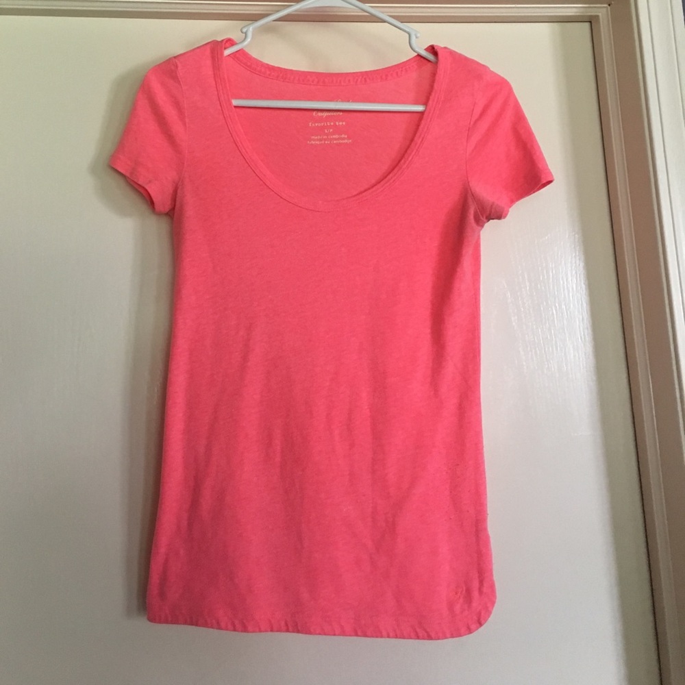 American Eagle Coral Tshirt