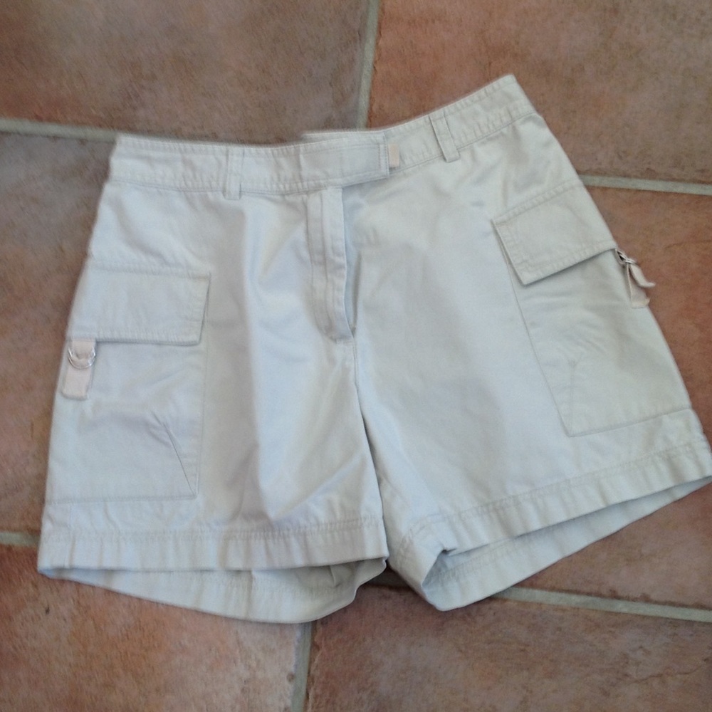 Womens NY Khakis beige shorts size 6