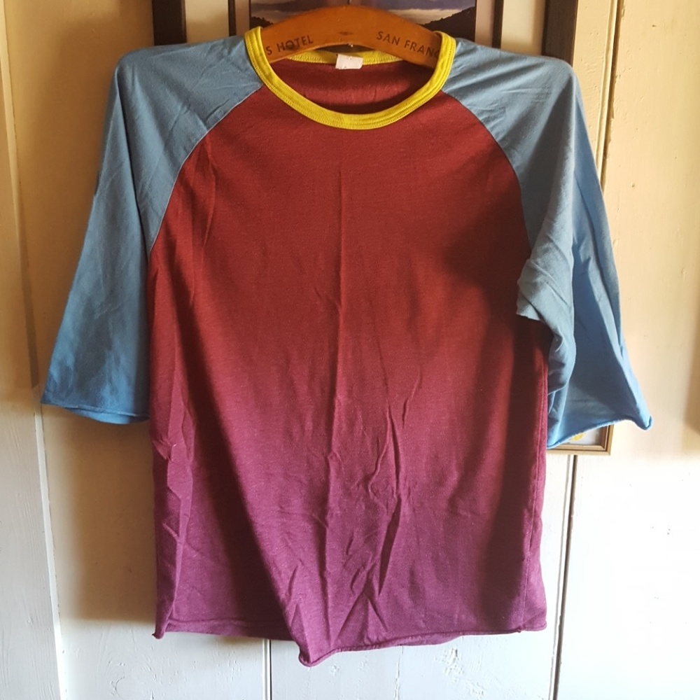 Urban Outfitters mens 3/4 sleeve t-shirt