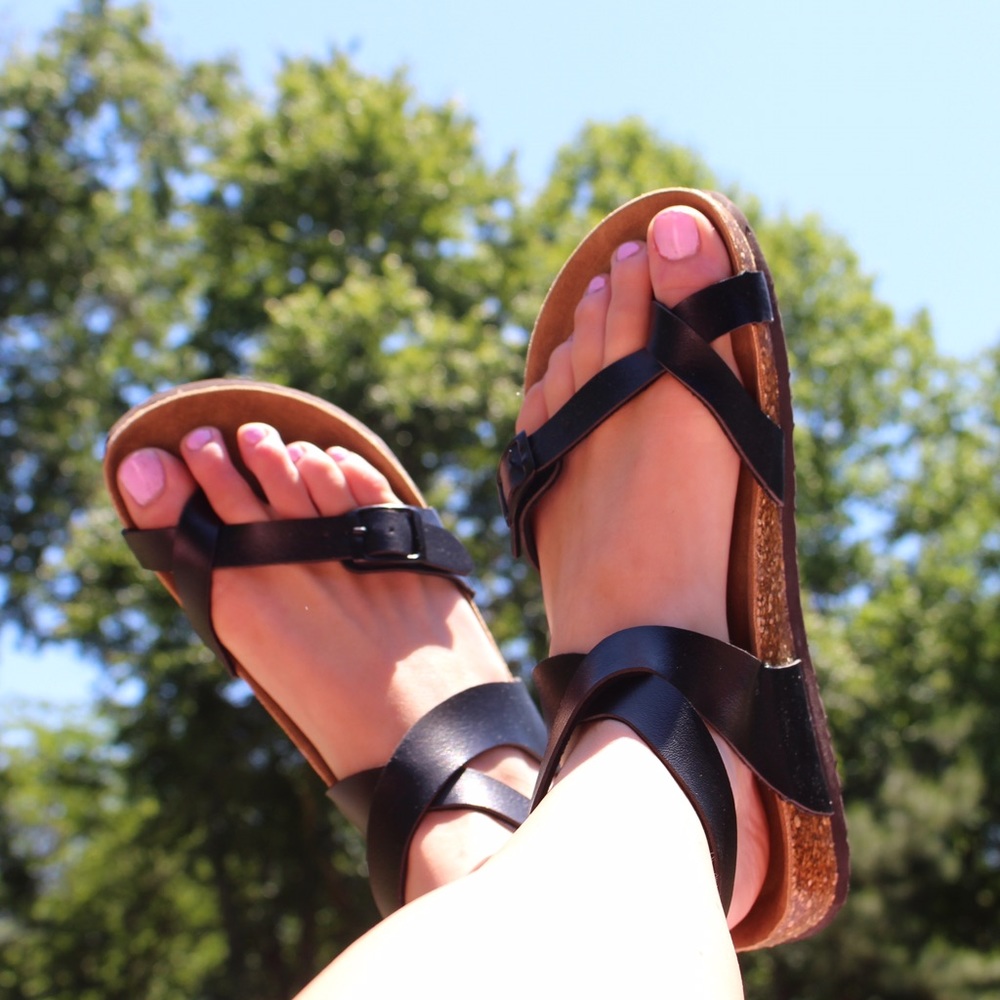 Birkenstock yara look-a-like sandals
