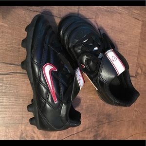 Nike Toddler Cleats Size 10