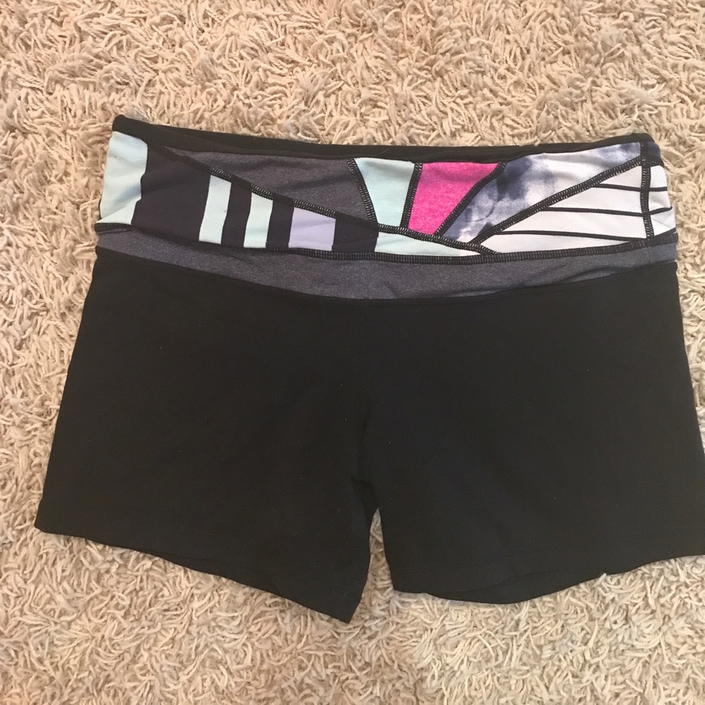 Lululemon groove bike short 8