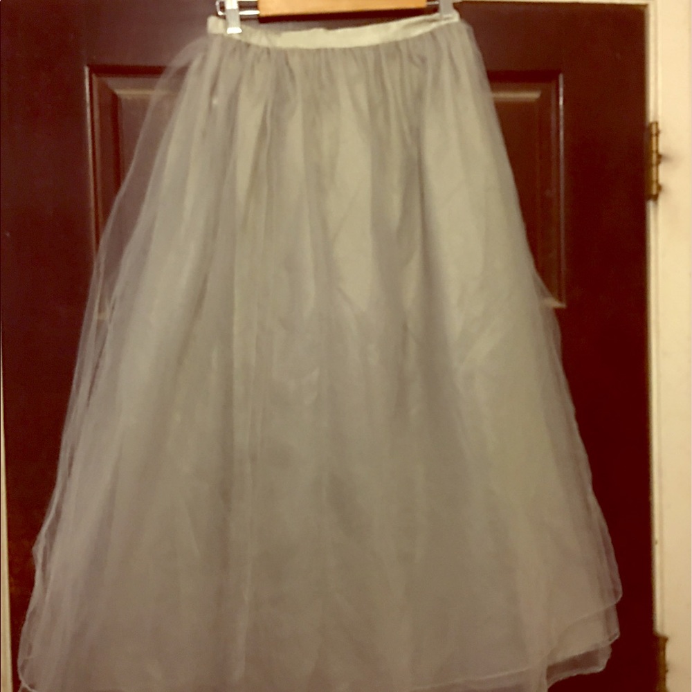 Mesh by D.A.R Gray Multi-layered Tulle Skirt L