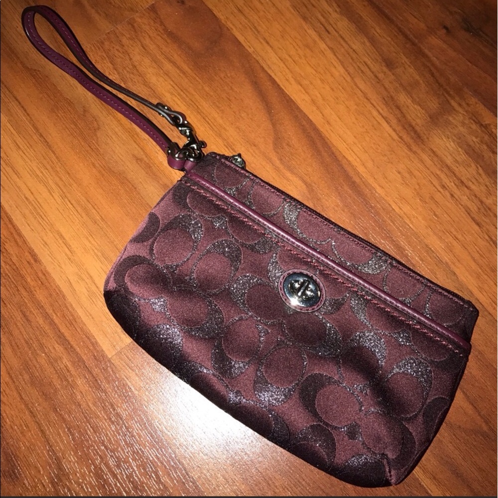 Coach Medium Wristlet NWOT