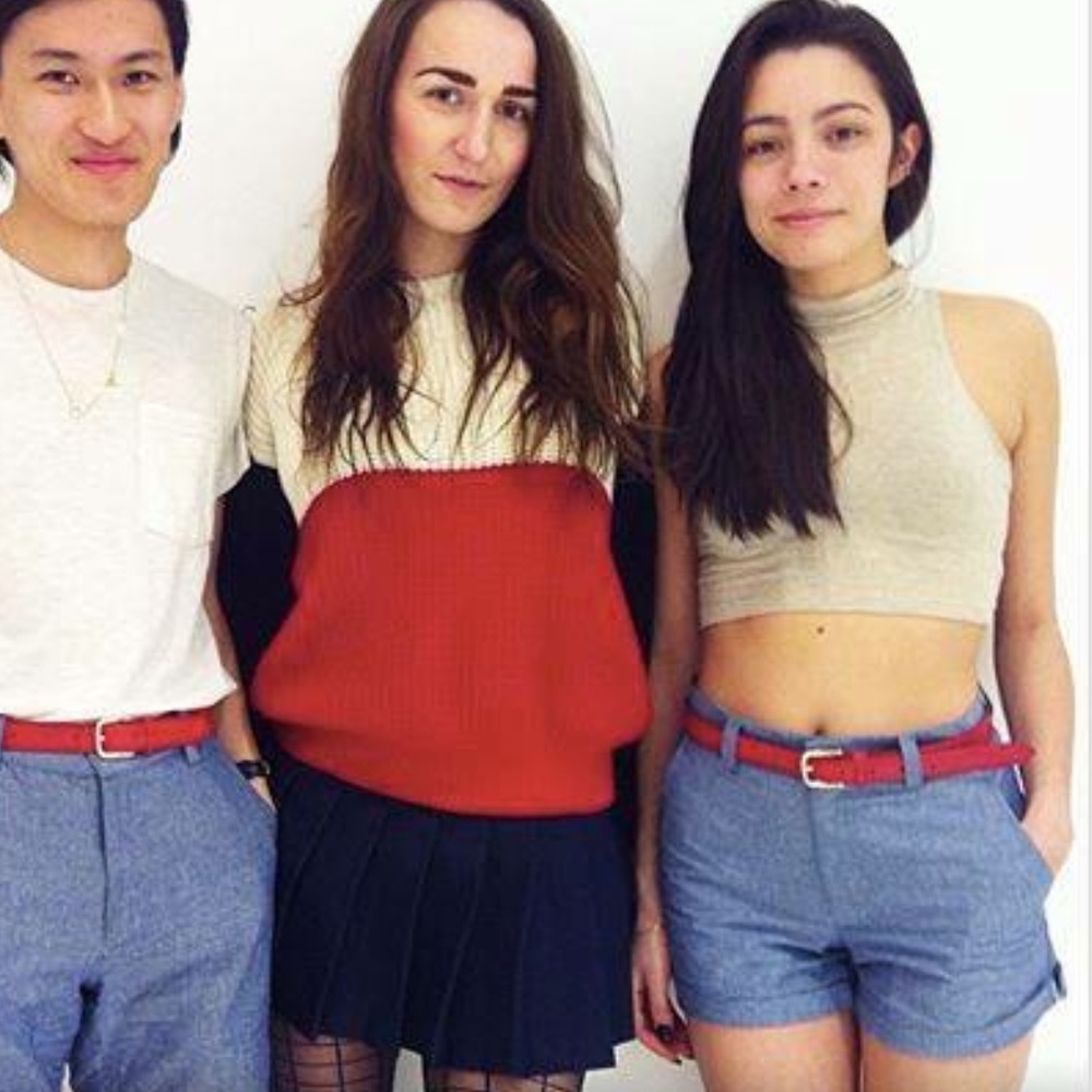 Woven cuff short short in "blue chambray"