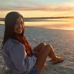 Meet your Posher, Ali