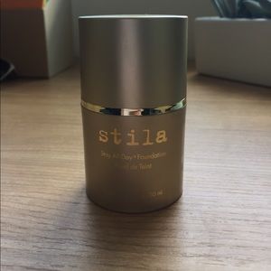 stila Stay All Day Foundation
