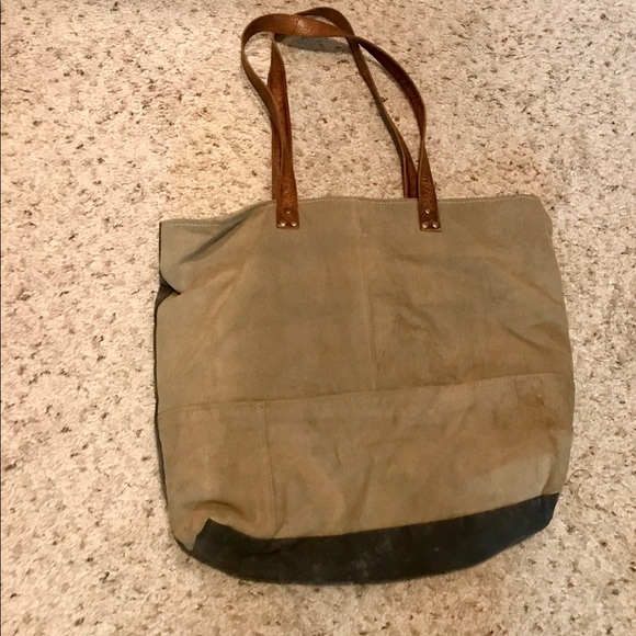 Rustic Tote - Picture 2 of 3