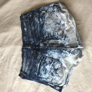 F21 High Waisted Distressed Acid Wash Shorts