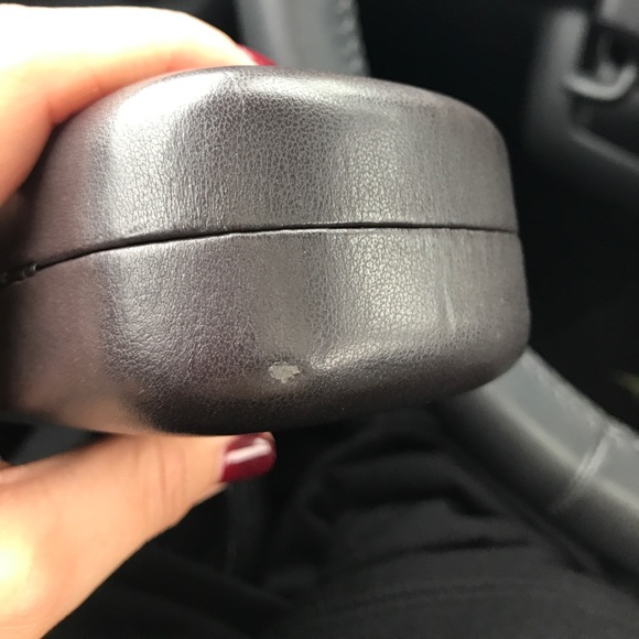 Authentic Louis Vuitton sunglasses - Picture 8 of 8