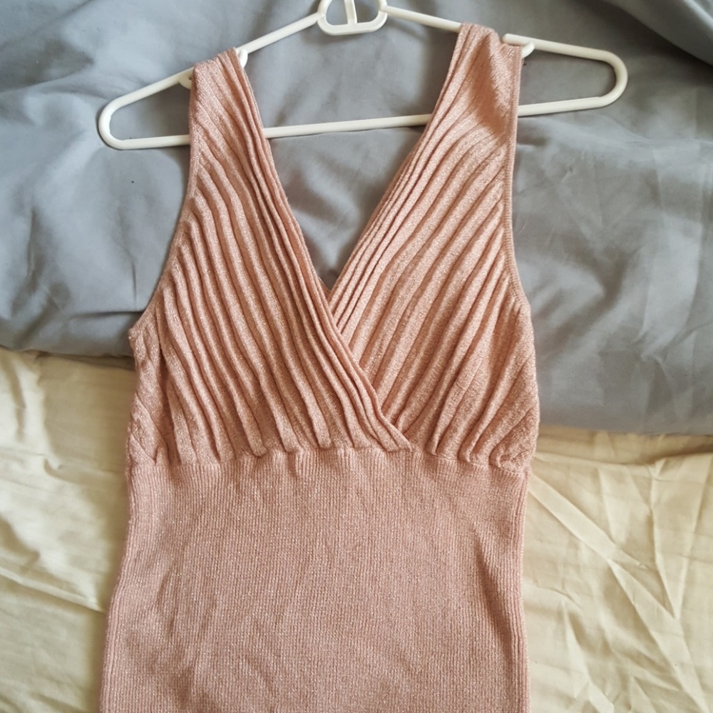 Stunning peach shimmery Tank Top